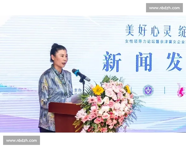 里昂俱乐部迎来历史性变革:老板辞职,蜜雪儿 - 康出任首位女性主席 里昂俱乐部迎来历史性变革:老板辞职,蜜雪儿 - 康出任首位女性主席