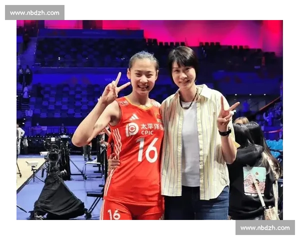 泪洒赛场！王奥芊扑向赵蕊蕊哽咽，上海队新星演绎女排精神传承