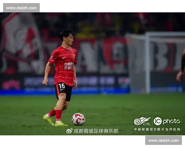 杨明洋四黄停赛缺席新鹏城战 成都蓉城中场重组迎考验