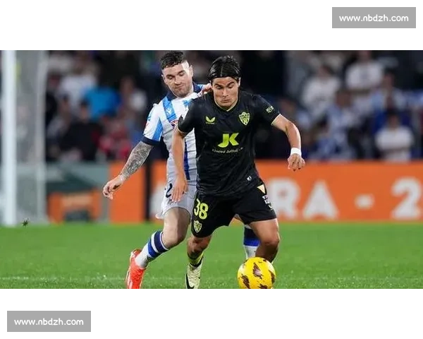 米兰领跑 19 岁天才边锋争夺战：意丙新星成红黑军团夏窗重点目标