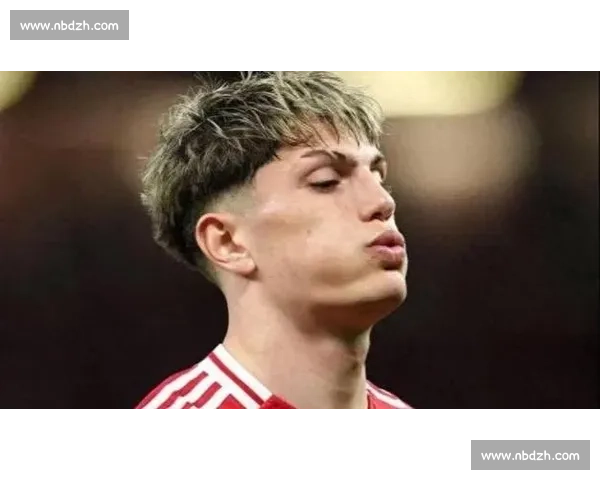 罗马诺：加纳乔转会勒沃库森遇阻，球员铁心留英超复仇老帅