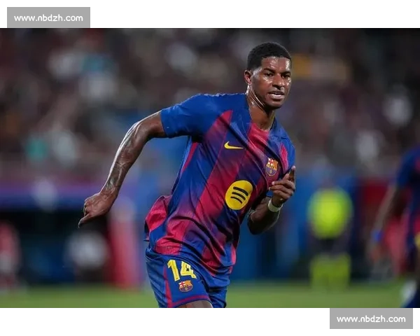 拉什福德转会巴萨倒计时？曼联 3000 万欧标价难倒西甲豪门，球员自降薪资表忠心